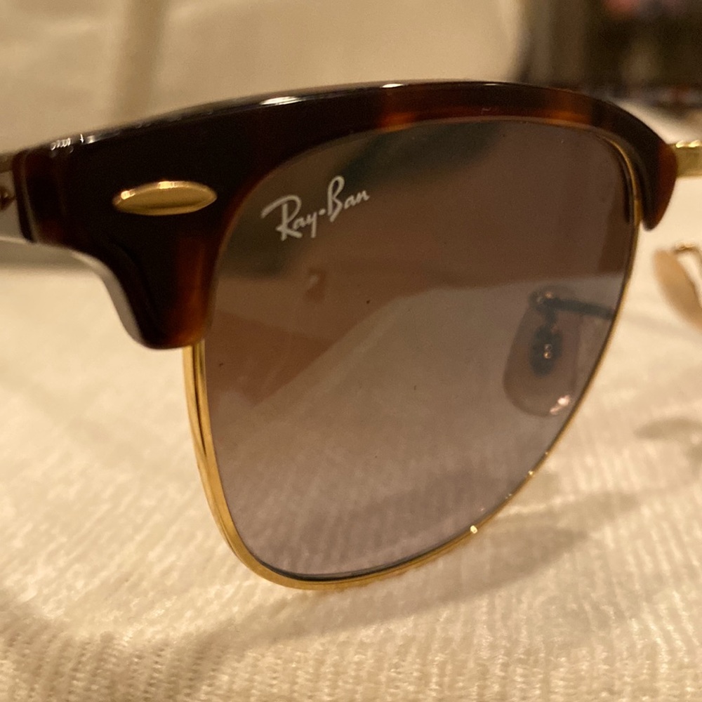 Ray-Ban CLUBMASTER Sunglasses 😎